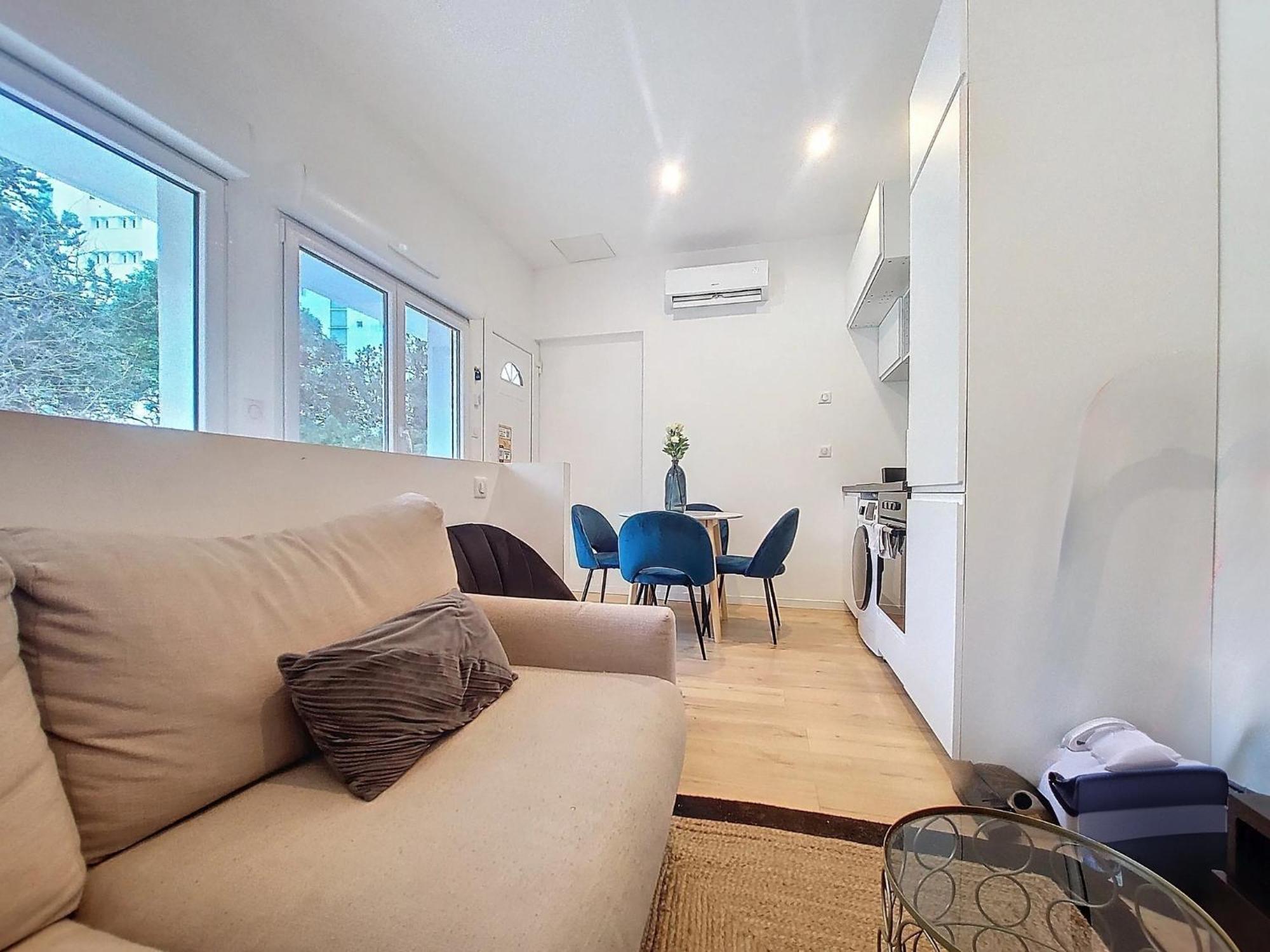 Confort Climatise Et Suite Privee En Sousplex 몽펠리에 외부 사진